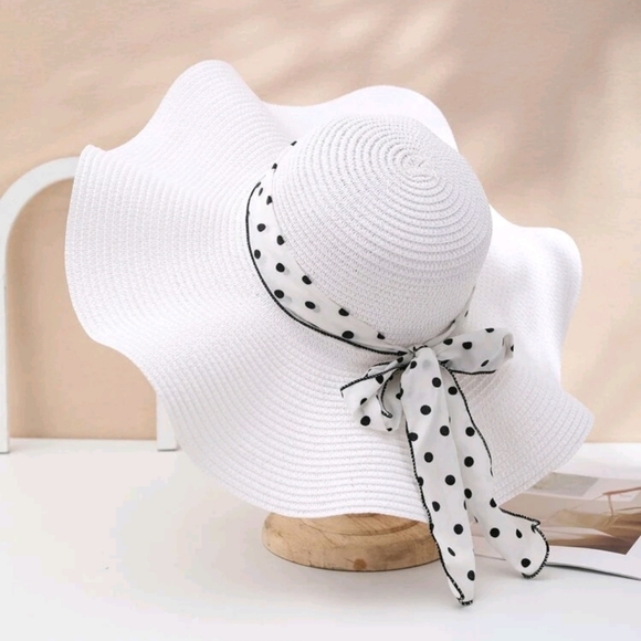 Summer Sun Trim Straw Hat - Picture 4 of 6